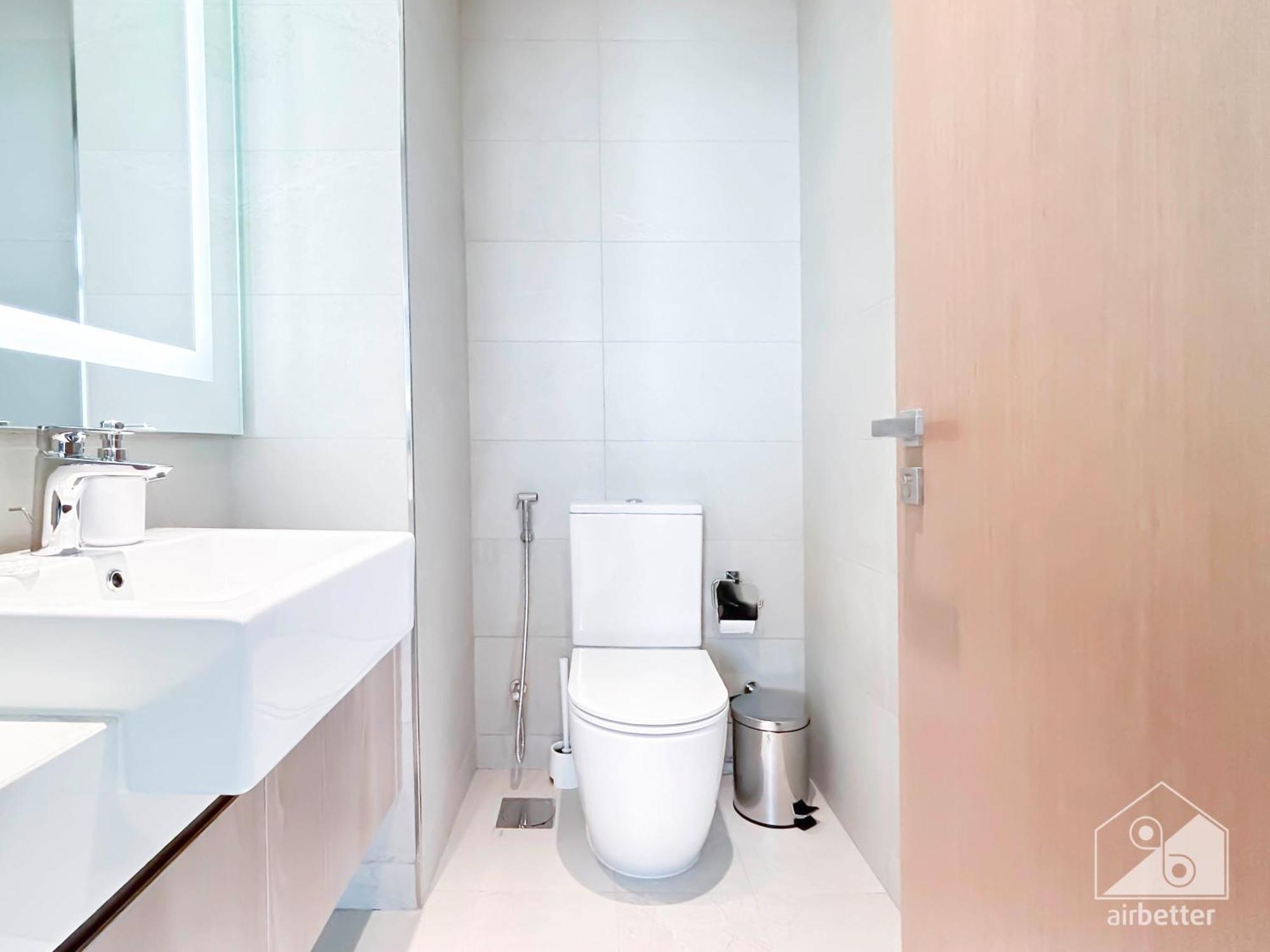 Appartement Cozy 1br With Balcony & Views In Azizi Fawad *